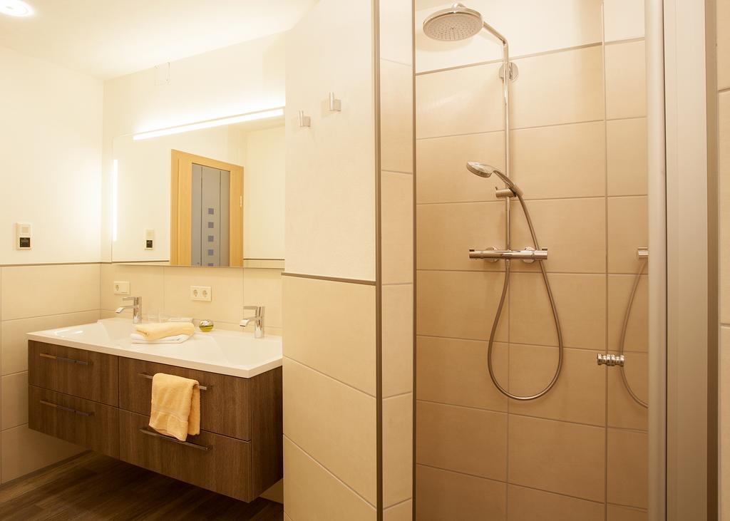 Hotel & Ferienappartements Edelweiss Willingen  Bagian luar foto