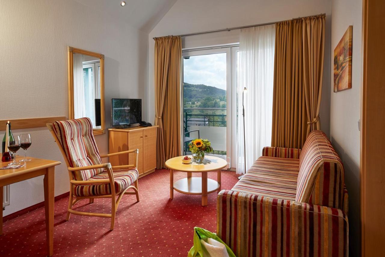 Hotel & Ferienappartements Edelweiss Willingen  Bagian luar foto